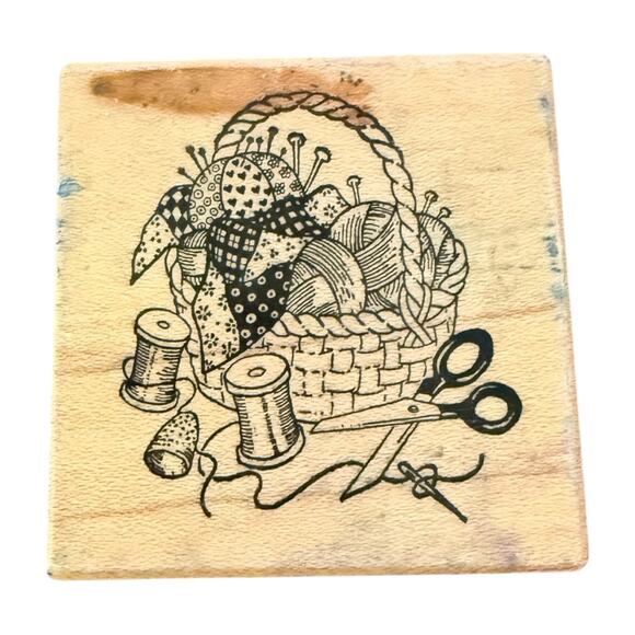 PSX E-592 Vintage 1988 Sewing Kit In A Basket Rubber Stamp - Picture 1 of 3